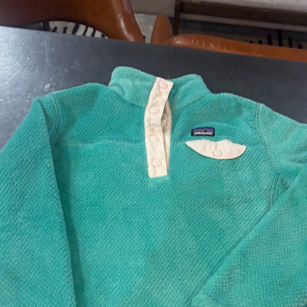 Patagonia Men's Teal Crewneck Sweater